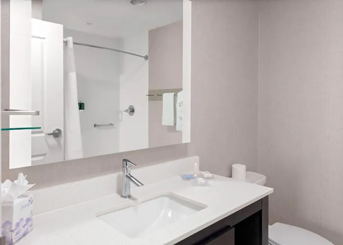 By Marriott Phoenix East 3*