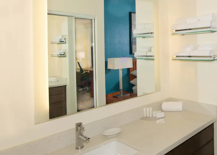 By Marriott Phoenix East Hotel